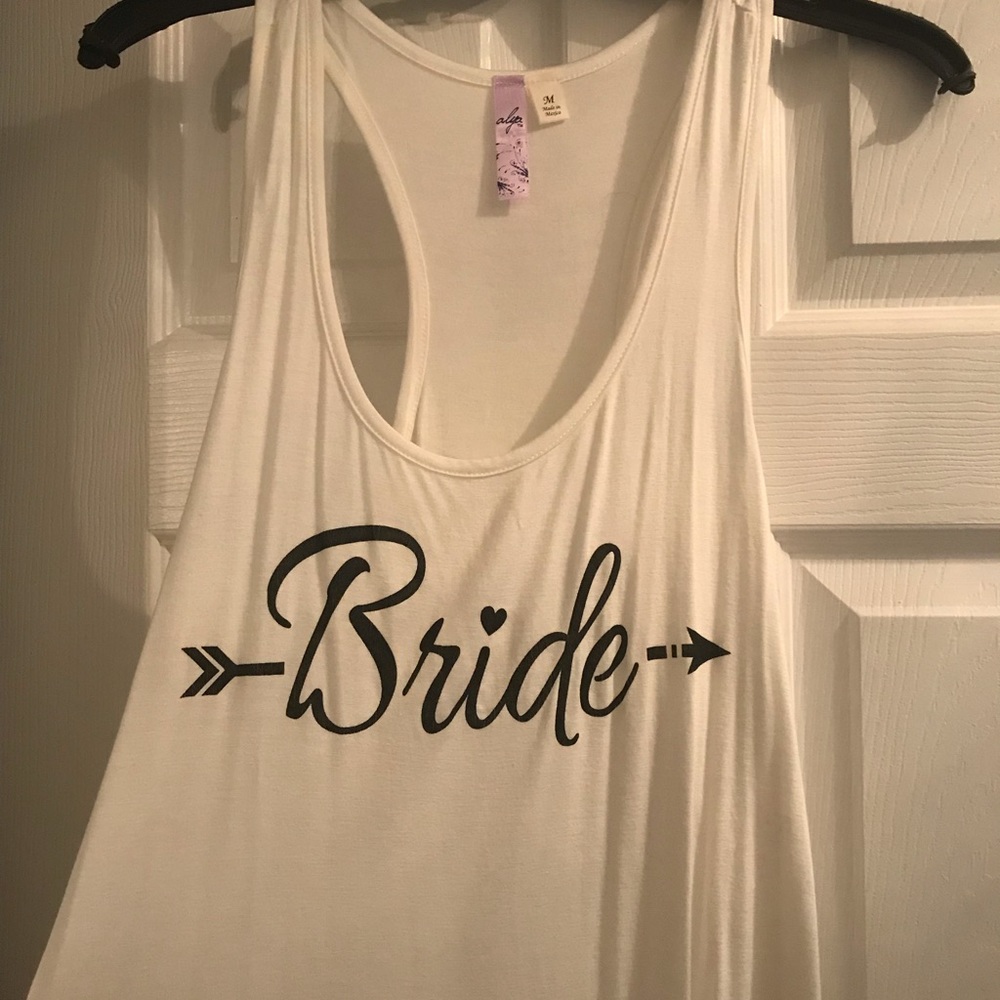 Bride racer back from Francesca’s never worn